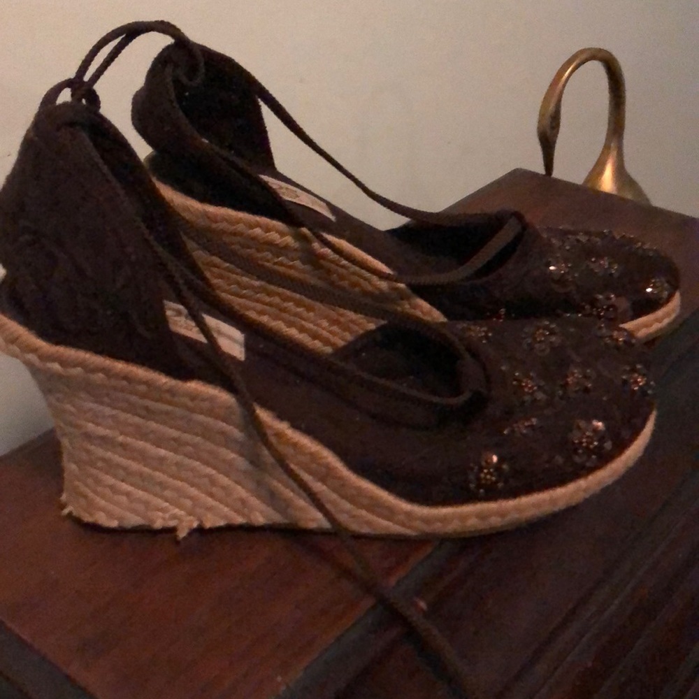 725 Sandals size 8